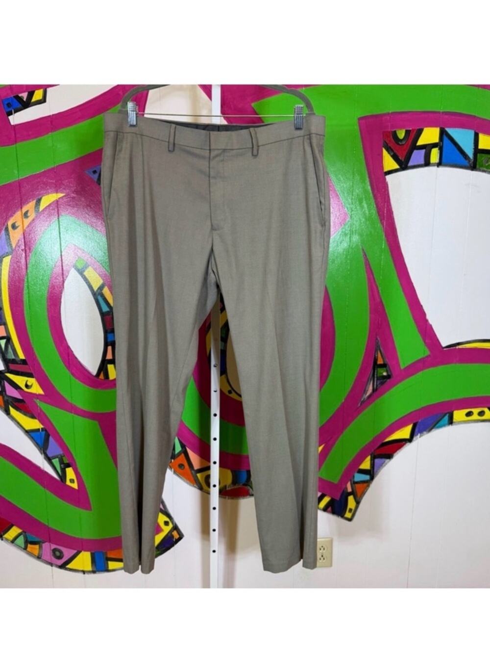 Reaction Kenneth Cole, Flat Front Dress Pants. Size 38x32. Excellent condition!